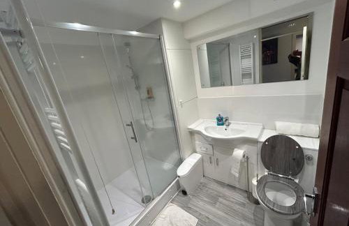 3 bed family home northwood London suburbs - Foto 9