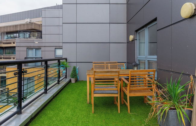 Bright 2 Bedroom Flat in Lambeth With Balcony - Foto 28