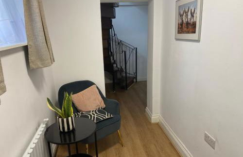 Slough - Sleeps 3 - Petfriendly - Riverside - Bay - Photo 15