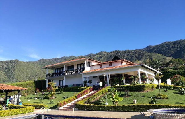 Finca Lago Calima With Excellent View - Photo 24