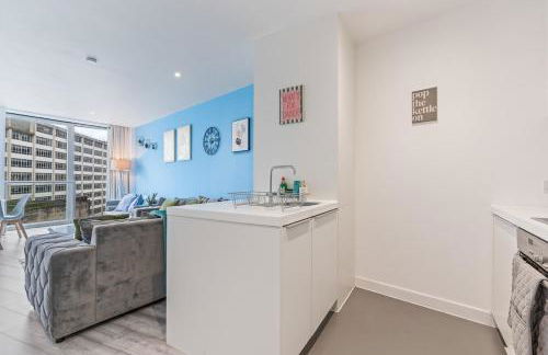 #79 World Famous Rotunda Skyline Views - Near Victoria Square - Sleeps 6 - " Perfect for contractors and Families" - Foto 20