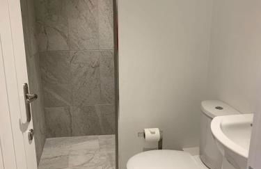 Thistledown Lodge! 5 minutes from beach! Free cancellation! - Foto 12