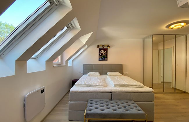 AB Ljubljana-The Princess Castle Triplex - Photo 12