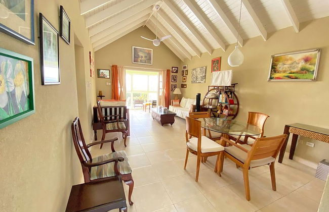 The Gem is Located a few Minutes Walk to the Gorgeous Bottom Bay Beach - Foto 4