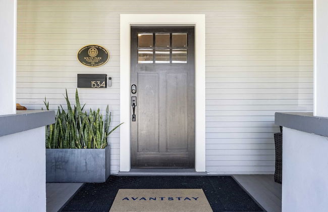 Luxe Backyard Oasis w/ Hot Tub Chic Design South Park Sanctuary - Foto 28