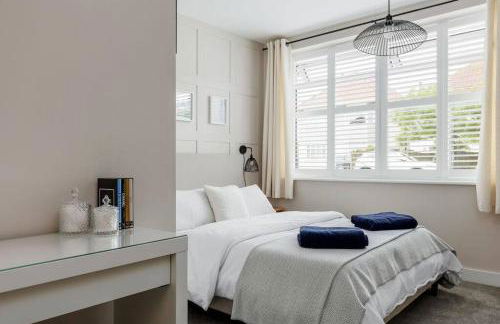 Modern 2bed Flat, Parking, Close to Beach & Shops - Photo 42