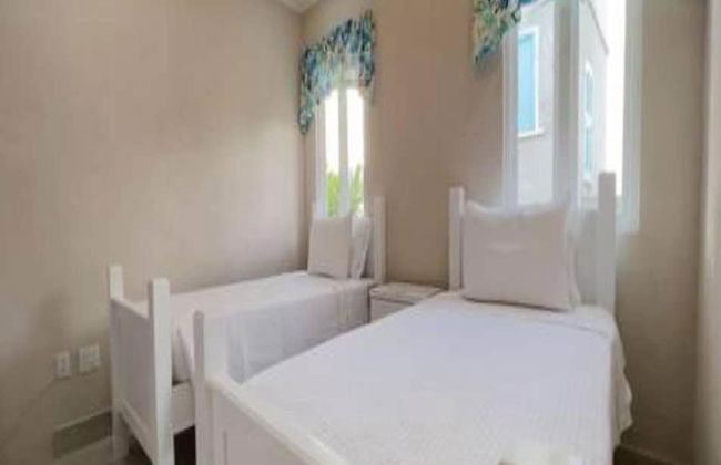 Villa Francoise - 4 Bedroom Beachfront w Pool - Foto 3