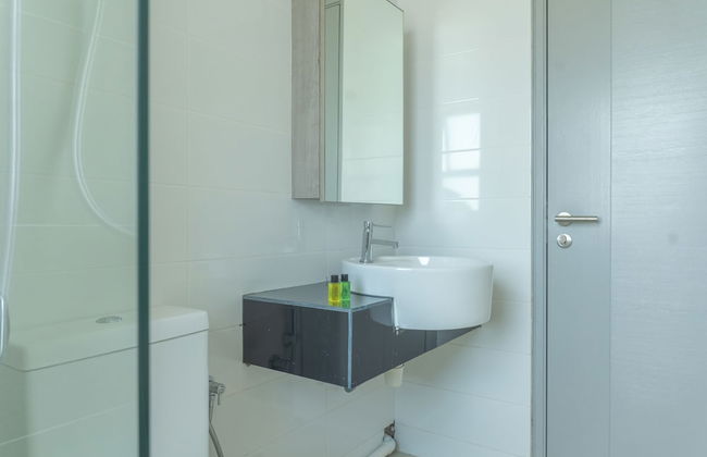 OYO Home 43995 Premium 3br 1tebrau - Photo 30