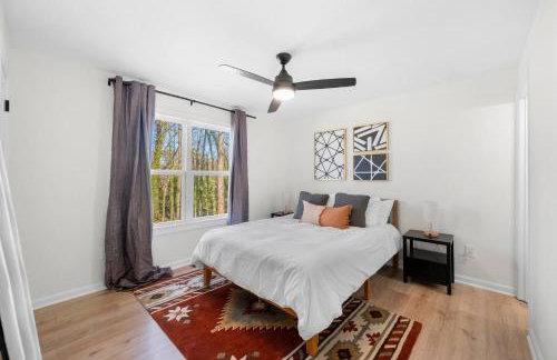 Outdoor Projector, Arcade, Fire Pit, 2 Car Garage, 2 Living Rooms - Foto 8