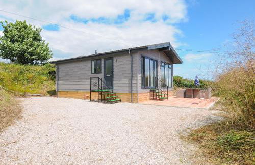 Midway Lodge - Photo 23