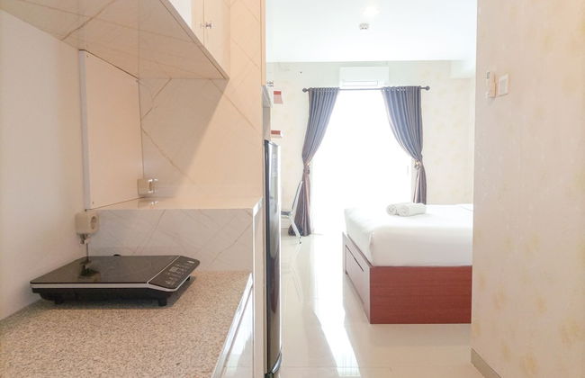 Elegant And Minimalist Studio At Mataram City Apartment - Foto 5