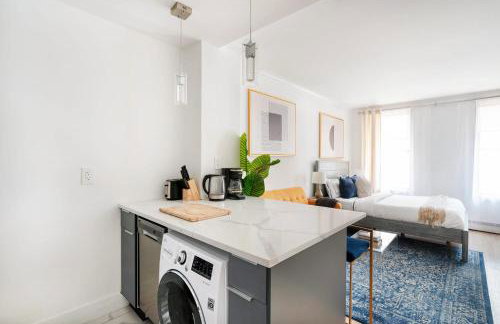 1597-7 Luxury Upper East Studio W&D in unit - Foto 4