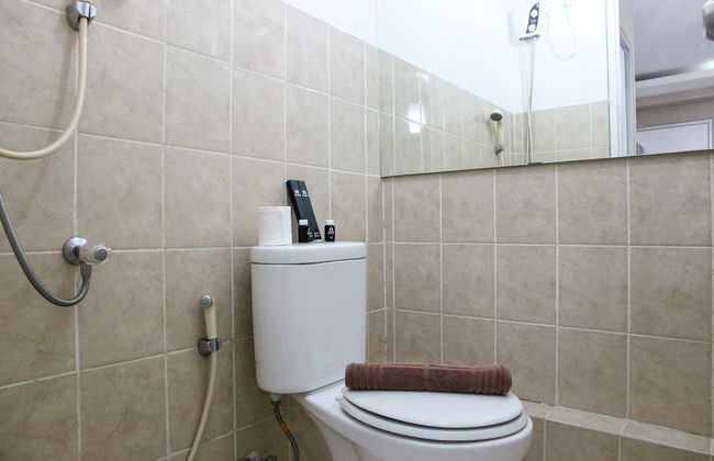 Clean and Cozy 2BR at Green Bay Apartment - Foto 14