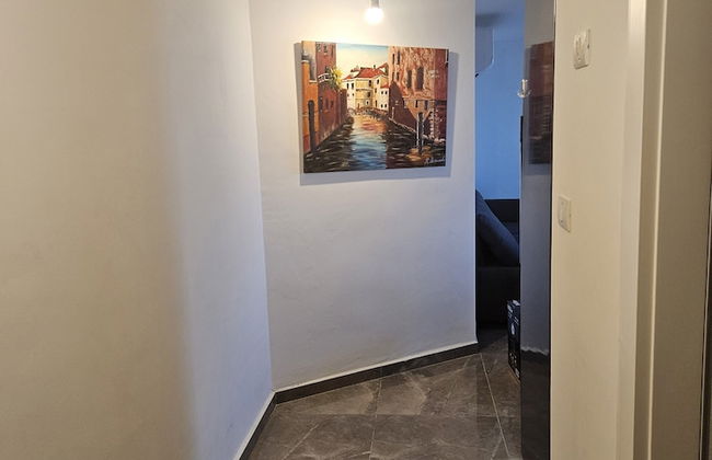 Luxury 1 BR Apartment Near the Dead Sea - Photo 19