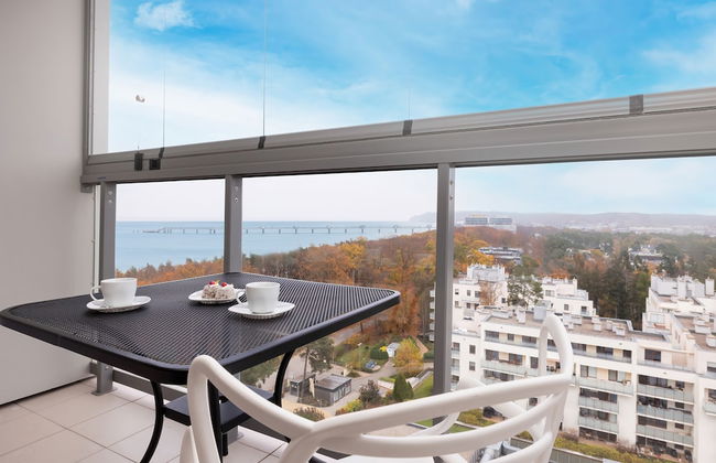 Aquamarina Onyx Apartments by Renters - Photo 26