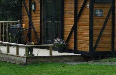 Pen-Rhos luxury glamping "Cuckoo's Nest" - Photo 1