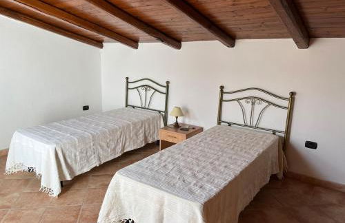 Dimora storica Gallurese vicino al Lago - Foto 18