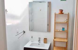 Fisherman's House - a boat ride from Lisbon - Photo 26