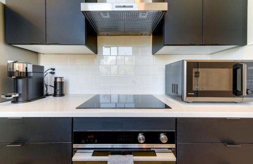 Redwood City Escape with Big-Screen TV! - Foto 14