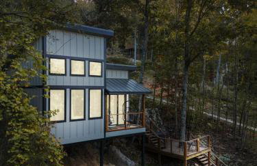 The Evergreen Treehouse with Winter Views - Foto 48