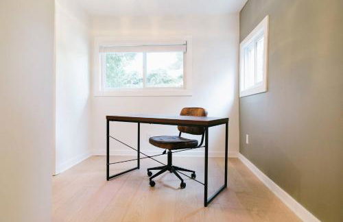 Newly Renovated! Beautiful home with game room. - Foto 46