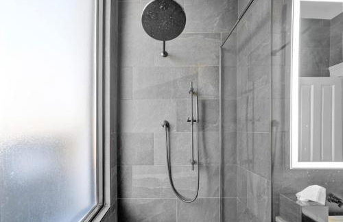 Charming Stay in Louisville's Vibrant Highlands - Foto 32