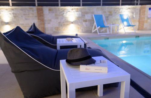 Momento Luxury Apartments walking distance from the beach - Photo 39