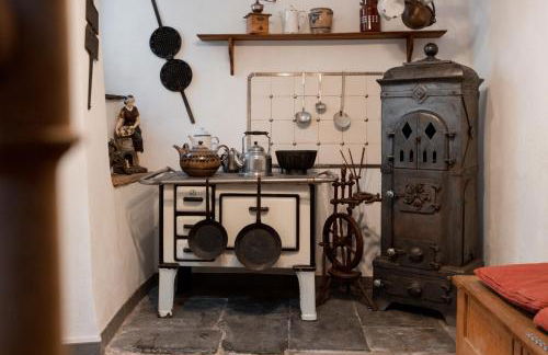 BG Living & Hosting - Mosel-Fachwerkhaus nahe Calmont Klettersteig - 2 Schlafzimmer, Parkplatz, WLAN & Netflix, 5 Personen - Foto 8