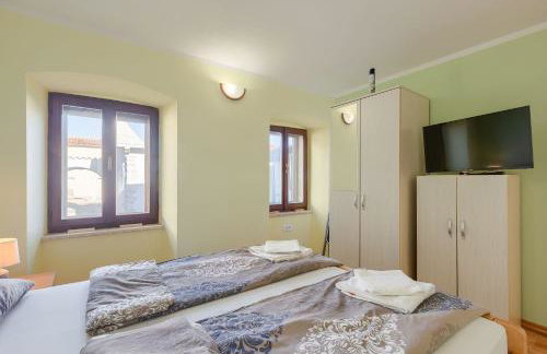 Modernes Apartment mit Panoramablick, Pool - inmitten von historischem Zentrum - Photo 26