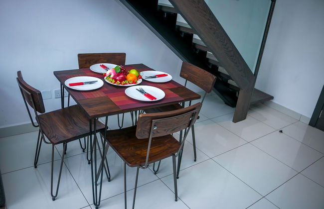 Embassy Gardens Premier Suites - Photo 19