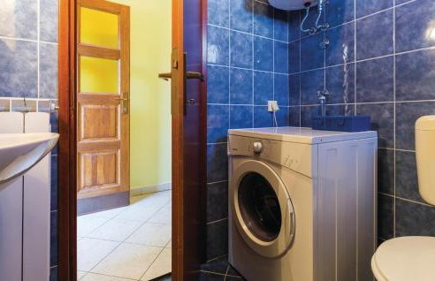 Two-Bedroom Apartment In Porec - Photo 15