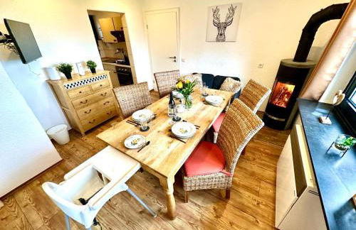 Gemütliches Alpenblick BERG-Bungalow + großer GARTEN + NETFLIX! - Foto 53