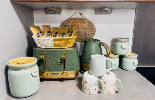 Entire 3-Bed Home, 5 mins to City Centre, Sleeps 6, 2 Free Parking - Foto 7