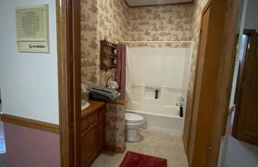 RiverFront Retreat- Spa/Hot tub, Game Room, Limited Gym - Foto 17