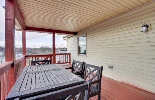 Walk to Fairgrounds! Hagerstown Townhome with Deck - Photo 24