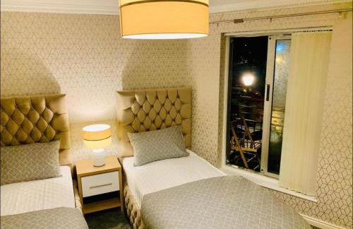 Glasgow City Centre Flat with River Views and Parking - Foto 49