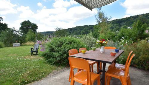 Holiday Home in Crux-la-Ville near Lake - Foto 4