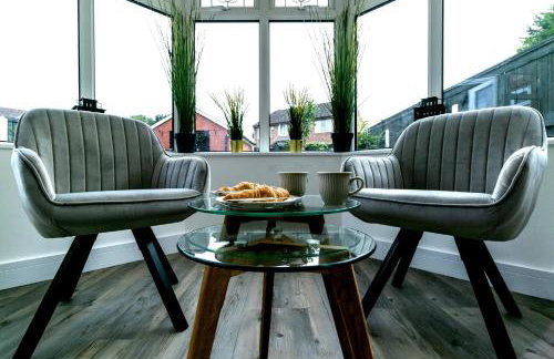 Blue Haven House Sleeps 11 Garden & Parking - Photo 19