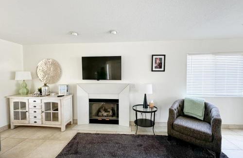 Modern Resort Condo - Pools, Courts & Scenic Views - Foto 28