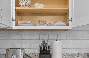 New build duplex-sleeps 6! Pet friendly! - Foto 6