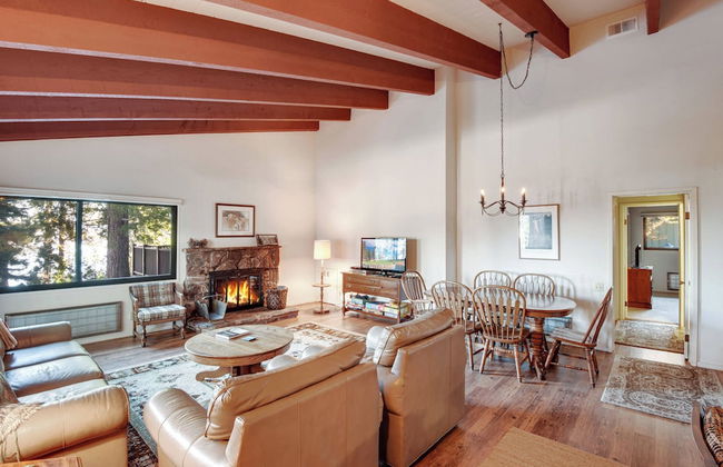 Waters Edge Escape Patio w/ Bbq, Near Beach - Foto 10