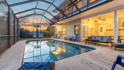 SAND CASTLE-Fun For Big Groups-Walk to Beach, Heated Pool, Lanai - Foto 5, sunbed