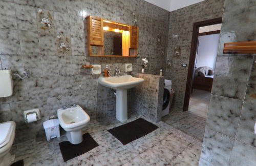 Twins House Vacation Home - Foto 30