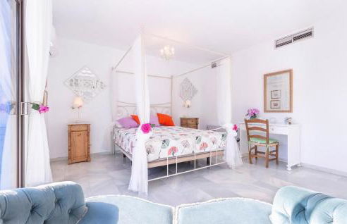 Lilia Barajas - Photo 34