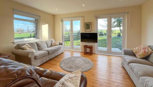 Holly Croft - Foto 2