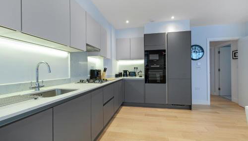 2 Bedroom Luxury Apartments with Parking in Stanmore, North West By 360 Stays London - Foto 4, stove, pet friendly, toaster
