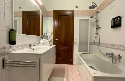 Appartamento e stanze a Casalpusterlengo - Foto 8