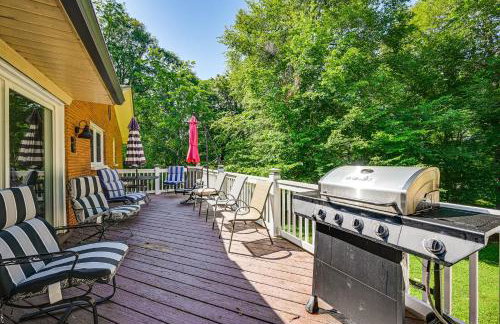 Golf Course Views and Games Galore - Vine Grove Gem! - Foto 1