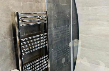 Pirnie Lodge Holiday Lets - Foto 10