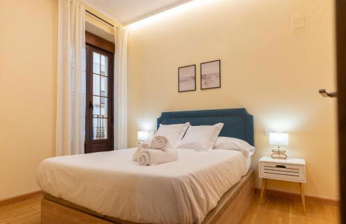 APARTAMENTO PUERTA DE CÓRDOBA- Exterior con balcones - Foto 12